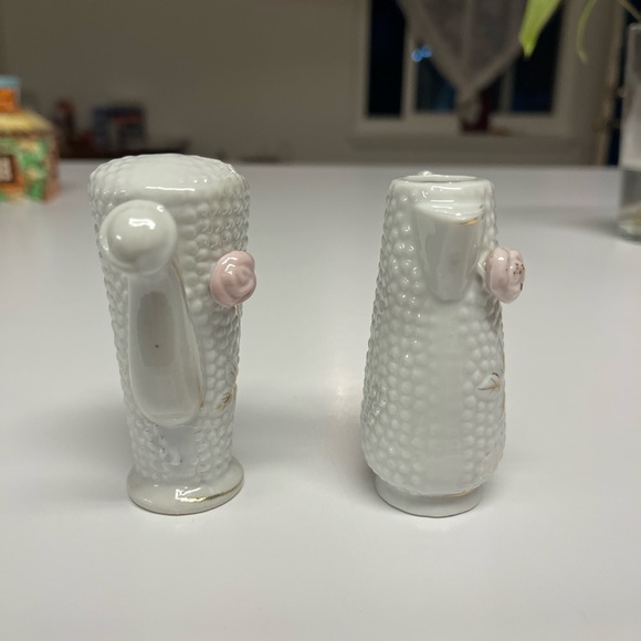 Vintage Japanese Bud Vases Set Of 2 Gold Trimmed Mini Pitchers - Picture 4 of 6